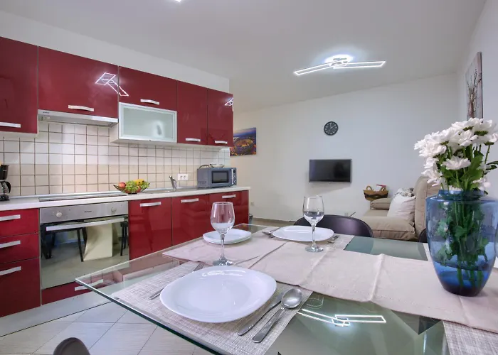 Daire Center - Steps Away From The Arena